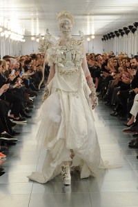 GALLIANO HT 2015 in weiss