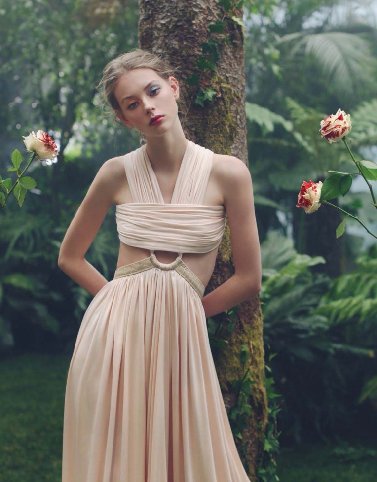 lauren-de-graaf-by-alexandra-sophie-for-vogue-china-april-2016-1