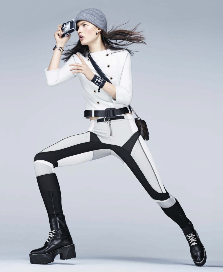 julia-van-os-by-anthony-maule-for-harpers-bazaar-us-may-2016-5